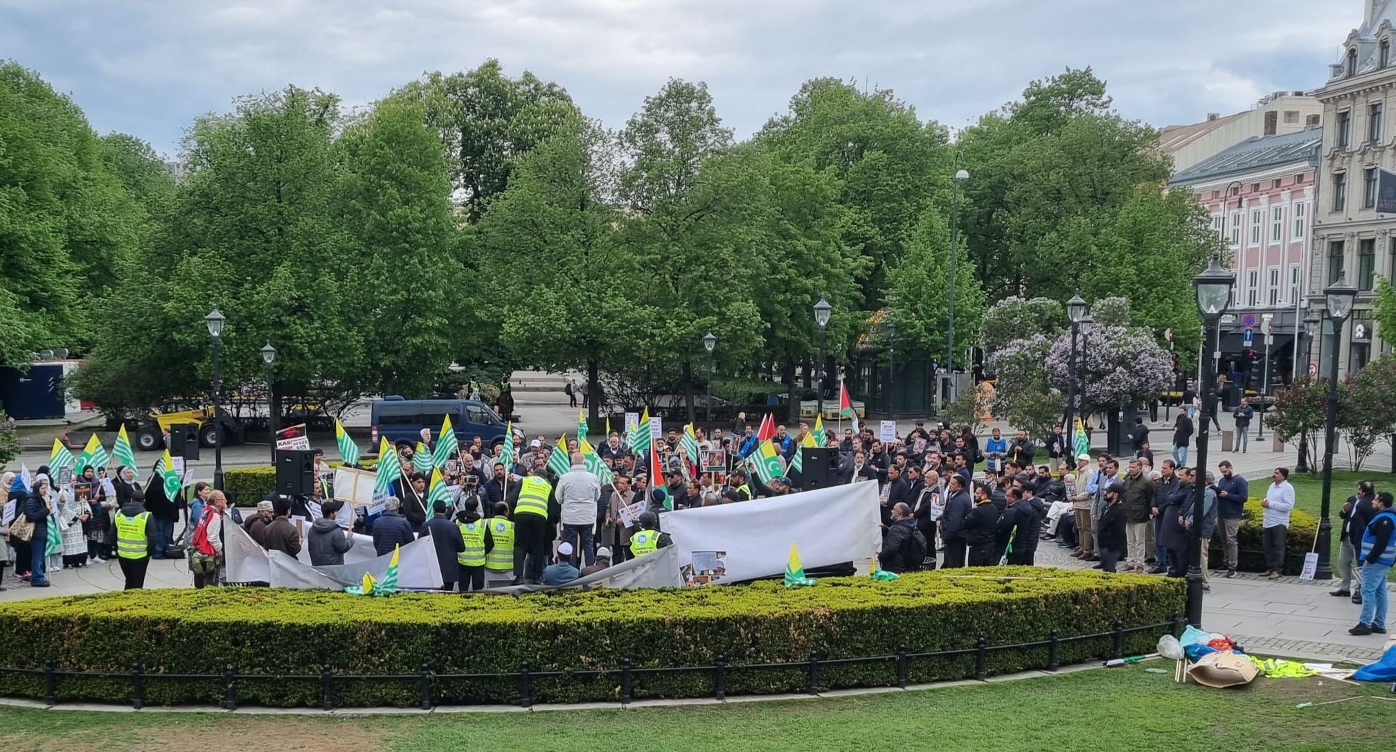 Modi’s ‘statesman’ image shattered as Kashmiris denounce Indian oppression outside Norwegian Parliament