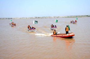 Rescue 1122 teams demonstrated emergency rescue and life-saving techniques during the third pre-flood preparedness mock exercise held at Head Muhammad Wala on the Chenab River.