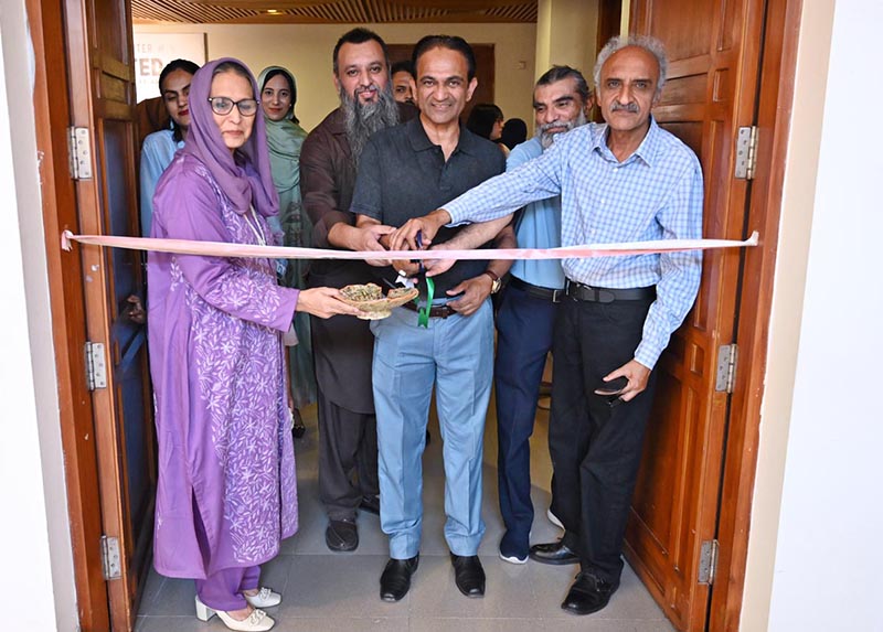 The inaugural ceremony of Offgrid studio's "Rejected" art Exhibition at PNCA