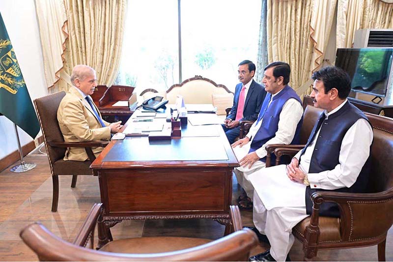 Member of the National Assembly, Anwaar ul Haq Chaudhary calls on Prime Minister Muhammad Shehbaz Sharif