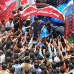 Volunteers distributing food packets and water among the mourners participates in the 9th Muharram-ul-Haram procession at Mumtazabad area. Muharramul Haram is known as the first month of the Islamic calendar and the mourning month in remembrance of the martyrdom (Shahadat) of Hazrat Imam Hussain (RA), the grandson of the Holy Prophet Mohammad (PBUH)