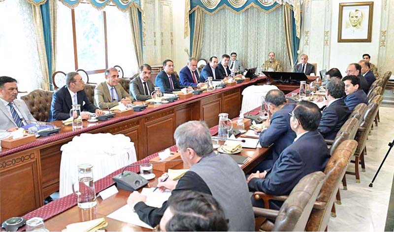 A delegation of senior leadership of chambers of commerce called on Prime Minister Muhammad Shehbaz Sharif