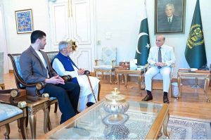 Former Federal Minister and Senior Politician Ghulam Ahmad Bilour calls on Prime Minister Muhammad Shehbaz Sharif