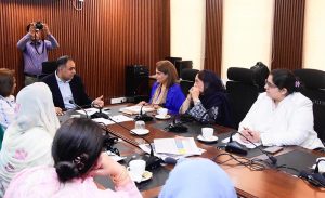 Minister of State for Finance and Revenue Mr. Bilal Azhar Kayani met with leaders from Pakistan’s Women Chambers of Commerce & Industry at the Finance Division. The high-level consultation focused on women's economic inclusion, expanding opportunities for women-led enterprises, and integrating their proposals into the upcoming federal budget.