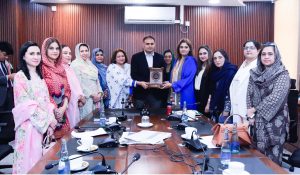 Bilal Kayani holds consultative meeting with women chamber representatives