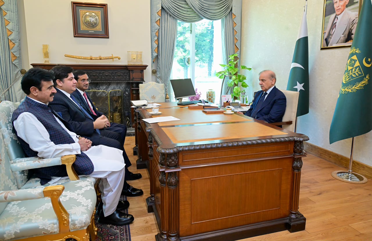 MNAs call on PM to brief on ongoing development, public welfare projects