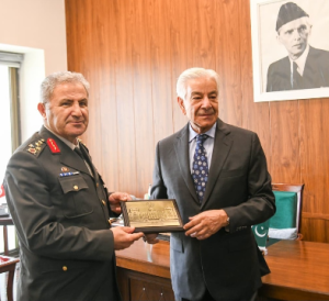 Commander of Turkish Land Forces calls on Khawaja Muhammad Asif