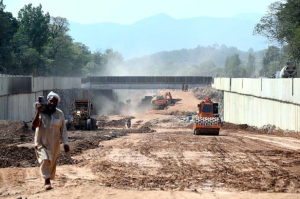 Park Road underpass work draws complaints over dust, diversions, delays