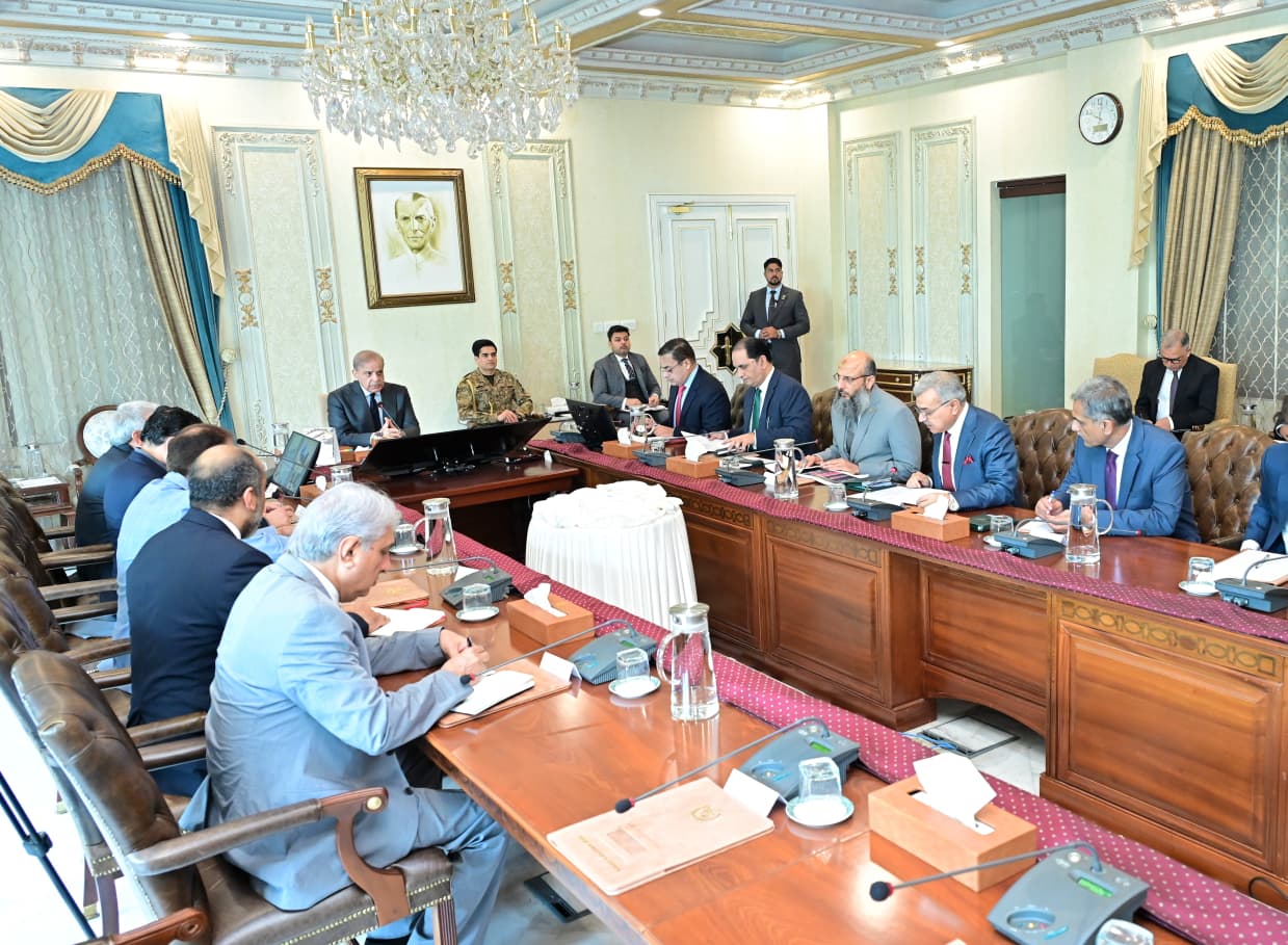 Pak-China business cooperation enters new phase as private sector links expand: PM