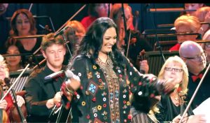 Aurangzeb Khichi praises Saira Peter for showcasing Pakistan’s cultural strength on global stage