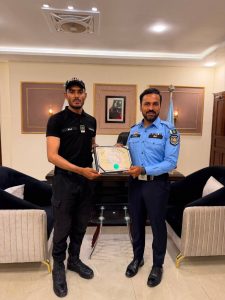 SP Ayaz honours City Zone officers for exemplary Muharram duties