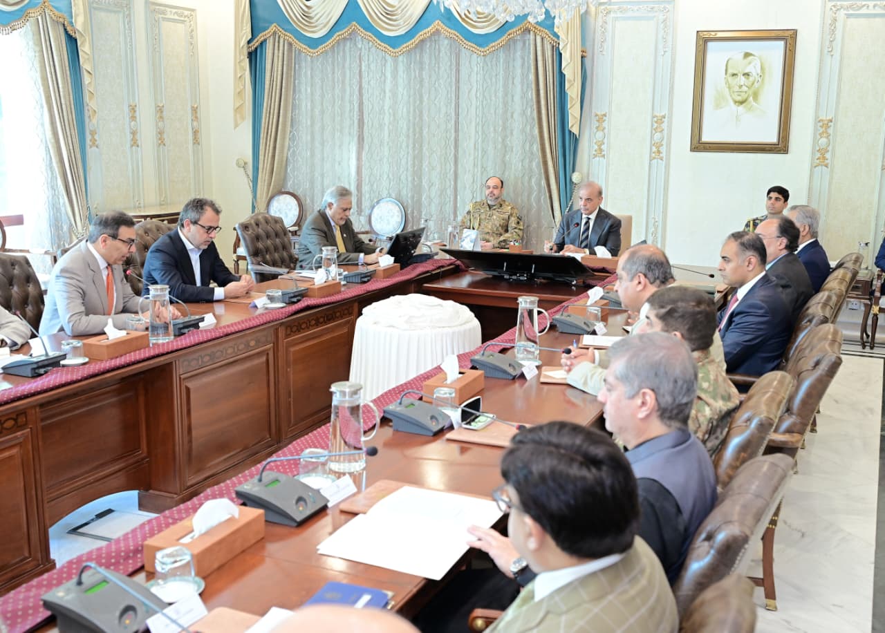 PM directs to accelerate privatisation process of power DISCOs