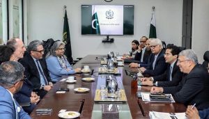 Federal Minister Ali Pervaiz Malik in meeting with Mr. Gregory Bloom, President of Morgan Hughes Energy, a U.S.-based energy company, and Mr. Ahmad Waleed, CEO of Tejara Capital.