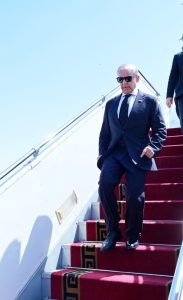 Prime Minister Muhammad Shehbaz Sharif along with high level Pakistani delegation arrives in Tehran. Interior Minister of Iran Eskandar Momeni receives Prime Minister upon his arrival.