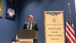 Federal Minister for Planning, Development and Special Initiatives Ahsan Iqbal, addressing students, faculty members, researchers, and members of the Pakistani community at Rice University