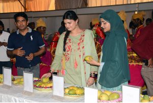 Commissioner Multan Division, Amir Kareem Khan visiting stall during the Mango and Dates Festival 2026 at Muhammad Nawaz Sharif University of Agriculture (MNSUA)