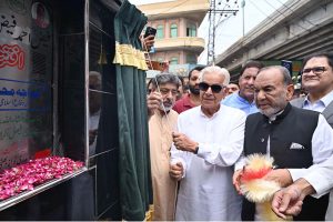 Defence Minister Khawaja Muhammad Asif and Punjab Labour Minister Muhammad Mansha Ullah Butt inaugurate the Faiz Ahmed Faiz Flyover at Shahabpura Chowk