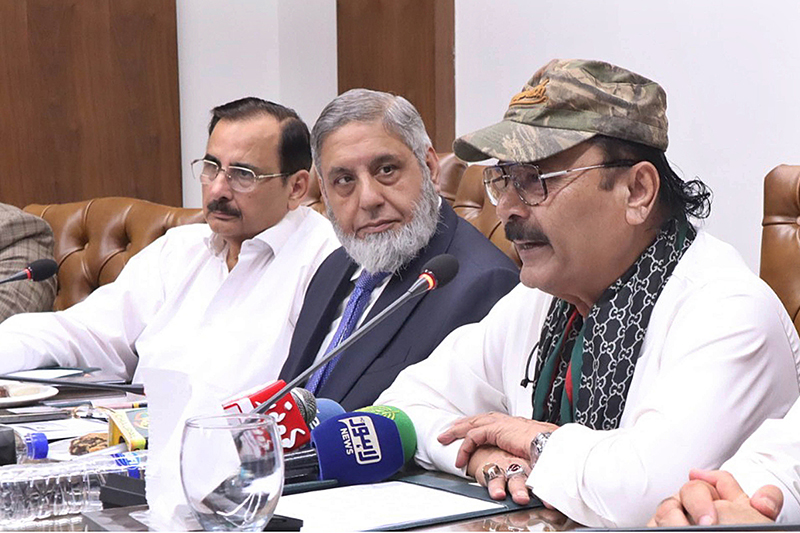 Rana Muhammad Qasim Noon, Federal Minister, Chairman, Kashmir Parliamentary Committee addressing a ceremony at the Chamber of Commerce