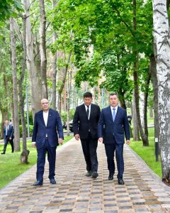 President Asif Ali Zardari being welcomed by President Sadyr Zhaparov at a formal reception held at the Rukh Ordo Cultural Complex in Cholpon-Ata, Kyrgyzstan, celebrating the enduring friendship between Pakistan and Kyrgyzstan