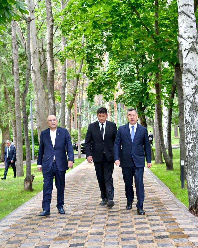 President Asif Ali Zardari being welcomed by President Sadyr Zhaparov at a formal reception held at the Rukh Ordo Cultural Complex in Cholpon-Ata, Kyrgyzstan, celebrating the enduring friendship between Pakistan and Kyrgyzstan