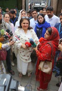 Chairperson of the Benazir Income Support Programme (BISP), Senator Rubina Khalid, visits the maternal and child nutrition ward at Molvi Ameer Shah Memorial Hospital during the launch of Phase 3.0 of the Benazir Nashonuma Programme.