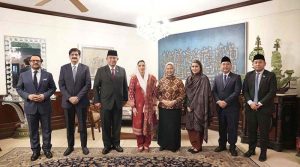 First Lady, Bibi Asifa Bhutto Zardari, MNA, in a group photograph with the Ambassador of the Republic of Indonesia to Pakistan, Mr. Chandra Warsenanto Sukotjo and accompanying officials following their meeting, at Bilawal House