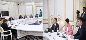 President Asif Ali Zardari in a meeting with Marlen Mamataliyev, Speaker of the Kyrgyz Parliament and senior MPs, at the State House Congress Hall