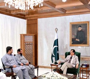 Acting President Syed Yousuf Raza Gilani in a meeting with former MPA Mian Jhangir Pirzada Bhutta at Aiwan-e-Sadr