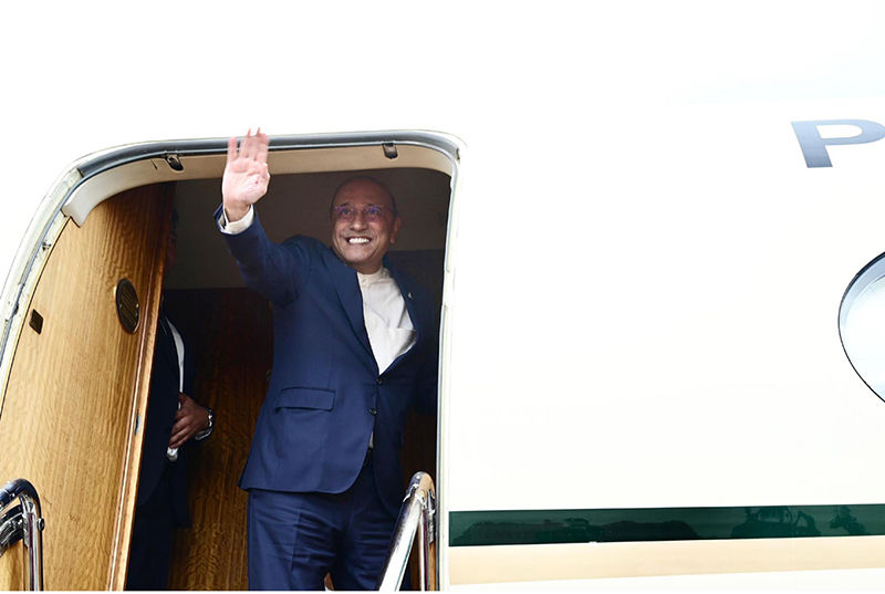 President Asif Ali Zardari being seen off by President of the Kyrgyz Republic Sadyr Japarov at Issyk-Kul International Airport at the conclusion of the latter’s official visit to Cholpon-Ata