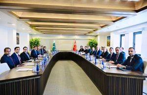 Federal Minister for Railways of Pakistan Muhammad Hanif Abbasi and Türkiye’s Minister of Transport and Infrastructure Abdulkadir Uraloğlu Agree to Deepen Pakistan–Türkiye Railway Cooperation Through Investment, Modernization and Regional Connectivity.