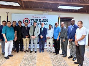 Federal Minister for Poverty Alleviation and Social safety Syed Imran Ahmad Shah alongwith the Consul General of Pakistan in Chicago Zaman Mehdi paid a visit to the Headquarters of Zakat Foundation of America.