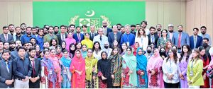 Prime Minister Muhammad Shehbaz Sharif in a group photo with the participants of National Workshop on Balochistan.