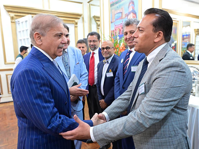 A U.S. Congressional delegation calls on Prime Minister Muhammad Shehbaz Sharif