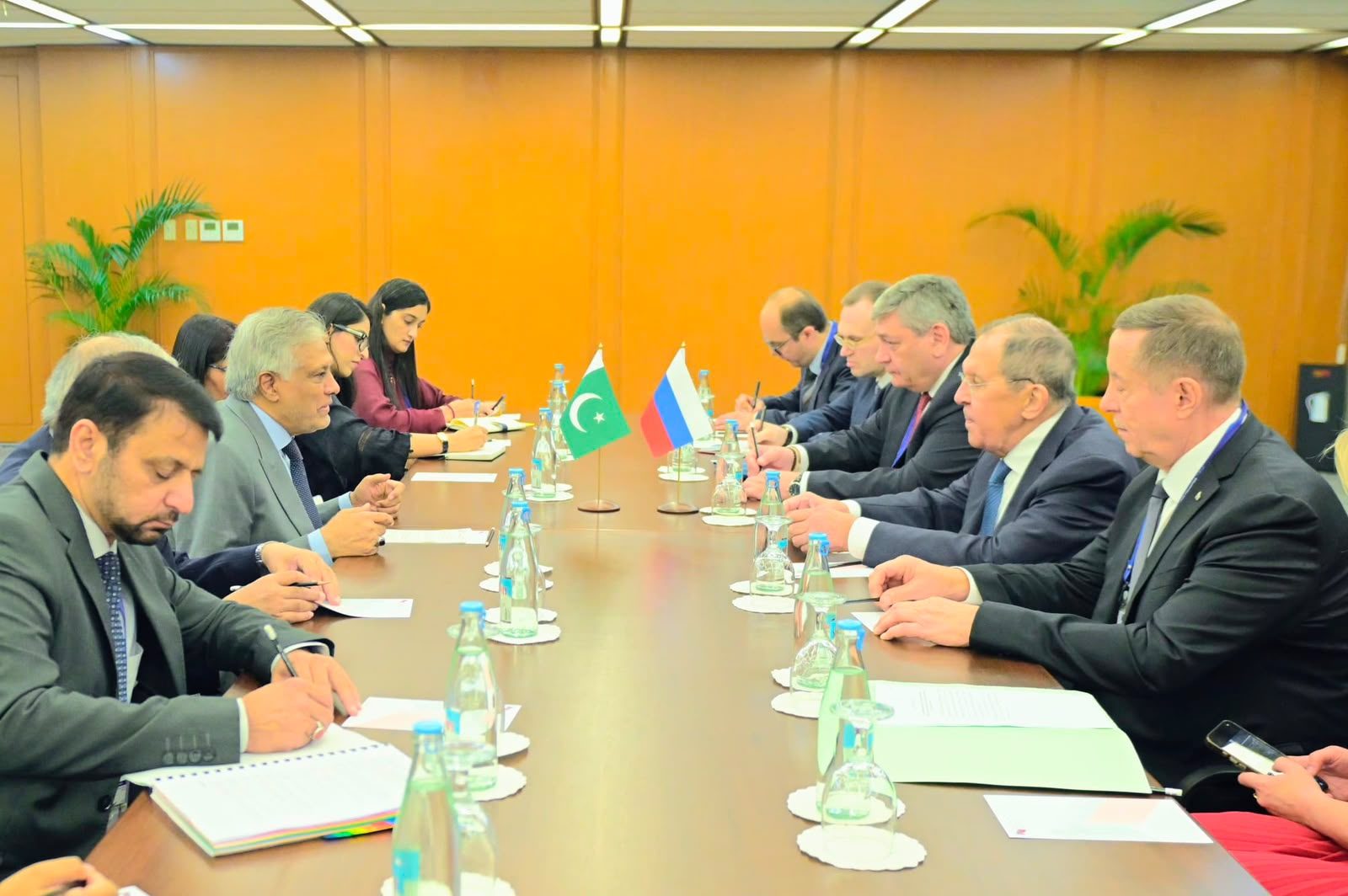 Pakistan, Russia vow to boost trade, energy, connectivity cooperation