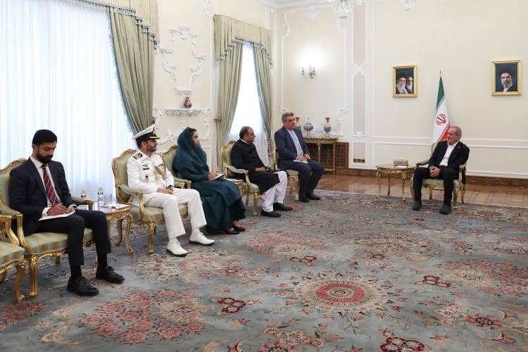 Iranian President Pezeshkian calls for stronger Pak-Iran ties to match immense potential