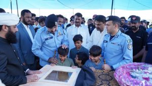 IGP Rizvi joins funeral prayers for Constable Ali Anwar at Police Lines HQ