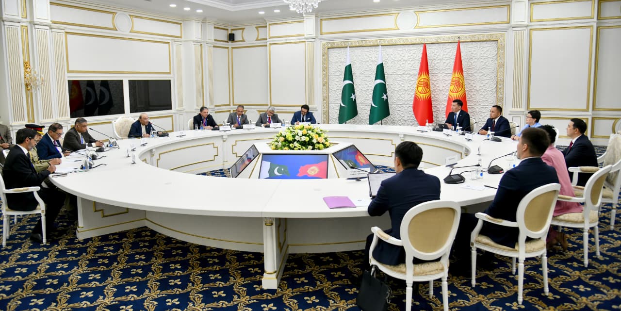 President visits Ata Beit Memorial Complex, meets Speaker Kyrgyz Parliament
