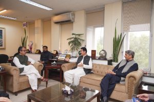 Leghari, Governor Kundi discuss power sector reforms, DISCOs performance