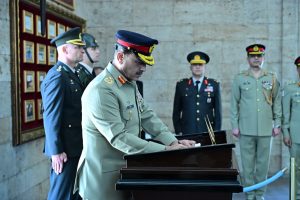 Türkiye confers Distinguished Service Medal on Field Marshal Asim Munir