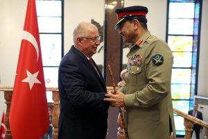 Türkiye confers Distinguished Service Medal on Field Marshal Asim Munir