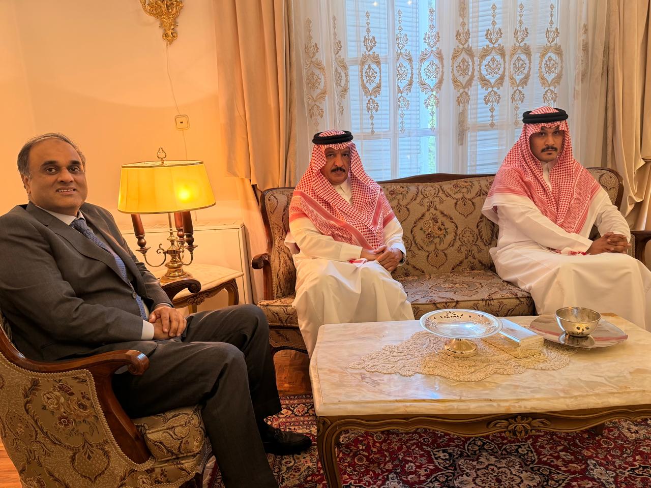 Pakistan, Saudi envoys in Tehran discuss ways to boost ties