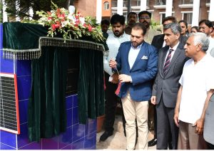 Agriculture minister inaugurates advanced solarization project at Arid University