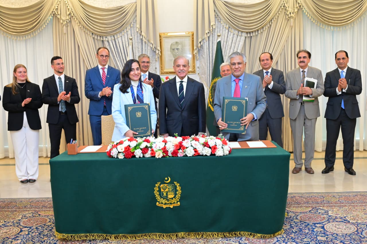 PM for expanded, diverse ties between Pakistan, Canada