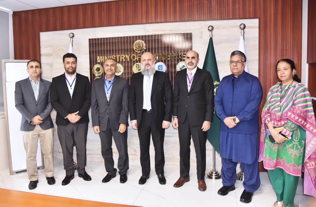 CAREC secretariat briefs Commerce minister on regional trade agenda, Mongolia ministerial Conference