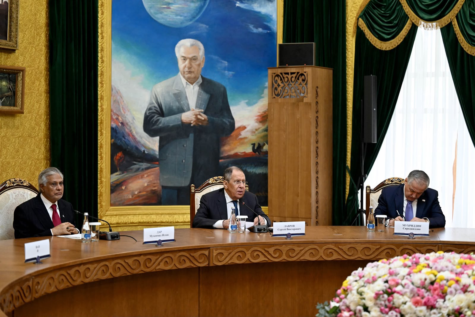 DPM Dar, other SCO foreign ministers call on Kyrgyz President Zhaparov