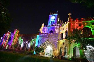 The old campus of the University of Sindh is illuminated in green and red lights on the eve of celebrations marking the Makkah Joint Defence Agreement signed by Pakistan, Saudi Arabia and Türkiye. APP/AKS/TZD/SSH