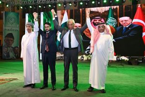 Sindh Governor Syed Muhammad Nehal Hashmi is expressing solidarity with the Consul Generals of Saudi Arabia, Turkey and Oman at a grand ceremony held at the Governor House to mark Pakistan's Independence Day