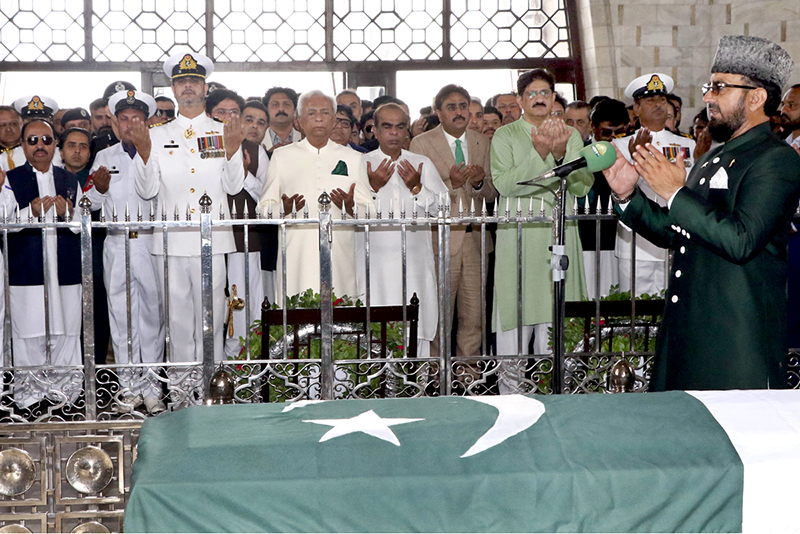 Governor Sindh, Syed Muhammad Nehal Hashmi, Sindh Chief Minister Syed Murad Ali Shah accompanied by his cabinet offering fateha on the grave of Quaid-e-Azam Muhammad Ali Jinnah to mark Independence Day celebrations at Mazar-e-Quaid
