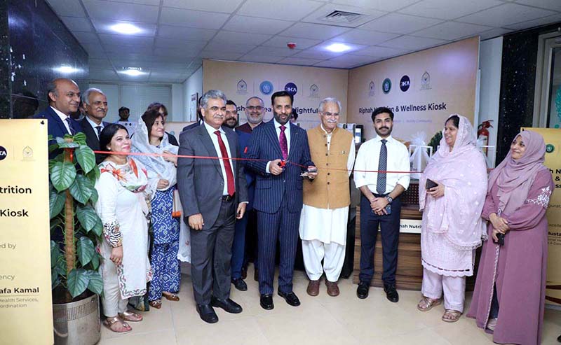 Federal Health Minister Mustafa Kamal inaugurate Health Foods Kiosk at Ministry of National Health Service, Regulation & Coordination