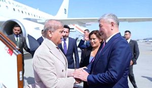 Chairman of the Cabinet of Ministers of Kyrgyzstan H.E. Adylbek Kasymaliev welcomes Prime Minister Muhammad Shehbaz Sharif upon his arrival at Manas International Airport.